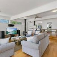 To The Beach - Accommodation Noosa