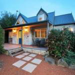 Two Truffles Cottages - Accommodation Mermaid Beach