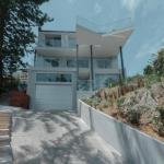 Spectacular Bilgola Beachhouse - Lennox Head Accommodation