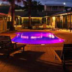 Bay Lodge - Accommodation Airlie Beach