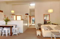 Gibraltar Getaway cute comfortable  close to town - Palm Beach Accommodation