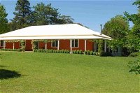 Redhaven House spacious quiet  private - Accommodation Noosa