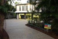 25 Naiad Court Rainbow Shores The Ultimate Beachside Executive Property Air conditioned - Accommodation Hamilton Island