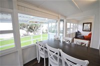 Golden Sands at Beachmere - Accommodation Port Macquarie