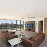 Seascape Apartments Unit 1201A Luxury apartment with views of the Gold Coast  Hinterland - Accommodation NSW