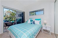 Suibhne modern unit opposite river - Accommodation in Surfers Paradise