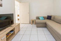 Comfy  Cosy ground floor unit - Accommodation Brisbane