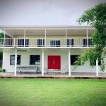 Holiday Rental Huge House With Beach Views - Accommodation NT