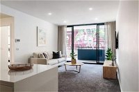 Contemporary Apartment in Newcastle CBD - eAccommodation