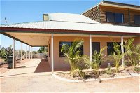 Ningaloo Breeze Villa 6 3 Bedroom Fully Self Contained Holiday Accommodation - Palm Beach Accommodation