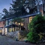 The Stone on the Hill 3 bedroom house - Accommodation Tasmania