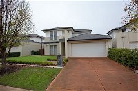 Superb Luxe 5BR Housepoint Cook Near Lake - Melbourne Tourism
