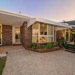 Woorim Secluded Palms Cottage - Accommodation NT