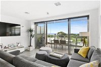 WATERFRONT TWO Position Perfect NEW LISTING 2019 - Australia Accommodation