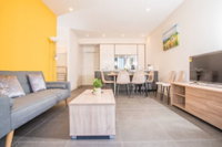 Relaxing Parramatta Apartment With Parking - Accommodation BNB