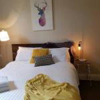Cute Cottage on Byng Walk To Town  Pet Friendly - Australia Accommodation