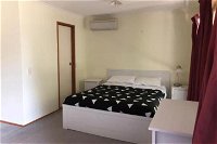 Self contained studio - Geraldton Accommodation