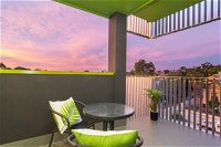 Canopy at 44 Minutes from the CBD Train  Cafes Wifi Nespresso Amenities - Accommodation Mooloolaba