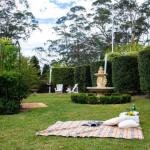 Old Mansfield Loft gardens gazebo  getaways - Accommodation Australia