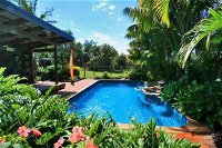 Illalangi views pool walk to beach - Accommodation Australia