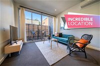 Floral on Frew Heart of the CBD Wifi Netflix - Accommodation Find
