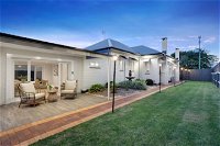 Nell's Place - Lennox Head Accommodation