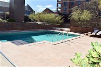 Cosy Newtown Studio Apartment With Swimming Pool - Accommodation Mt Buller