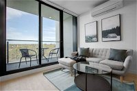 Elegant Apartment At Parkville - Melbourne Tourism