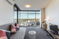 Highrise Apartment At Olympic Park - Hotel WA