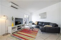 Peaceful 1 Bedroom Apartment With Parking - Accommodation Ballina