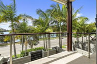 North Facing River Front Stunning Apartment Unit 2 9 Hilton Esplanade - Accommodation Sydney