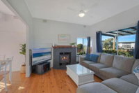 Bungo Beach house Pet Friendly home - Accommodation Brisbane