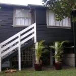 The Tree House 6 Gowing Street - Bundaberg Accommodation