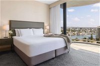 Oaks Gold Coast Hotel - eAccommodation