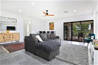 Rockwall Pet Friendly Fire Pit - Accommodation Adelaide