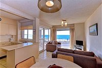Dolphin Court 5 - Broome Tourism