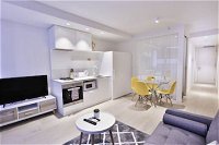 South Yarra Claremont Apartment - Accommodation Bookings