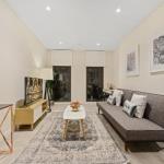 New 2 beds Apt mins walking to Darling HarbourQVB - Holiday Adelaide