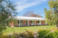 Dunsborough Holiday Homes Lens Lair Quindalup - Accommodation NT