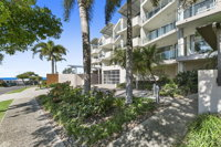 Sunshine Beach Penthouse With Beach Views Unit 9 / 21 Park Crescent Sunshine Beach - Accommodation Cooktown