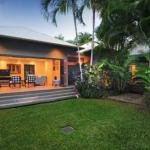 Bali House Luxury Holiday Home - Accommodation Sunshine Coast