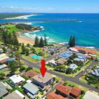 Bimbadeen Unit 3 across from the beach lift in complex - Accommodation Perth