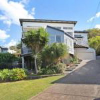Book Peregian Springs Accommodation Vacations Lennox Head Accommodation Lennox Head Accommodation