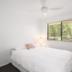 13 Orania Court Rainbow Shores Pool sleeps 8 air conditioning fire pit - Accommodation Cooktown