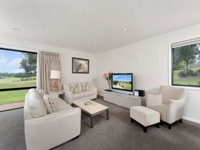 Flagship Villa 111 Horizons Golf Club - Australia Accommodation