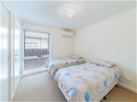 Genesta 5B House in Cowes - Accommodation Cooktown