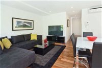 Apartment on Broadway - QLD Tourism