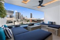 Designer South Bank Apartment - Melbourne Tourism