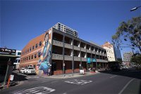 Adelaide Central YHA - Hostel - Accommodation NSW