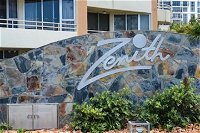 Zenith Ocean Front Apartments - Hervey Bay Accommodation